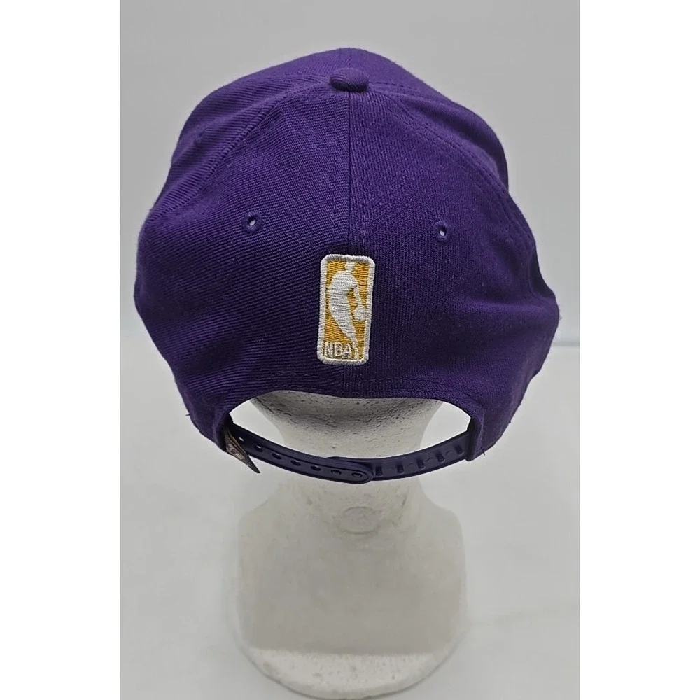 REMIXED New Era Los Angeles Lakers NBA Upside Down 9FORTY A-Frame Snapback Y2K
